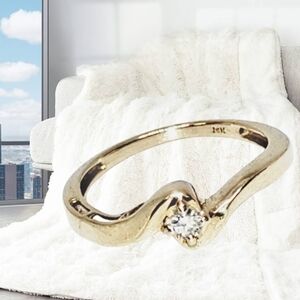 14k Gold Engagement Ring with a Natural Diamond